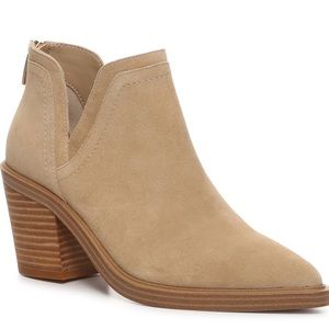 Vince Camuto Riggie Ankle bootie